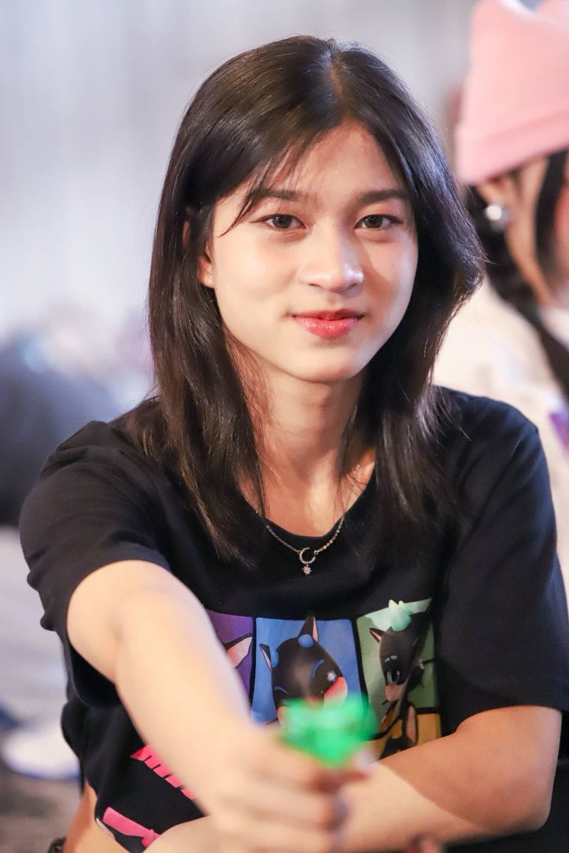 praewhouseth's tweet photo. [📽️— 20250329 #HHIThailand2025]

พรุ่งนี้มาเจอน้องแพรวได้ที่งาน Thailand Hip Hop Dance Championship 2025 นะคะ แม่ค้าพร้อมบริการค่ะ

#Praewmindy #MINDY_TH
#HHIThailand #HHIThailand2025 https://t.co/Cf0bgLN74y