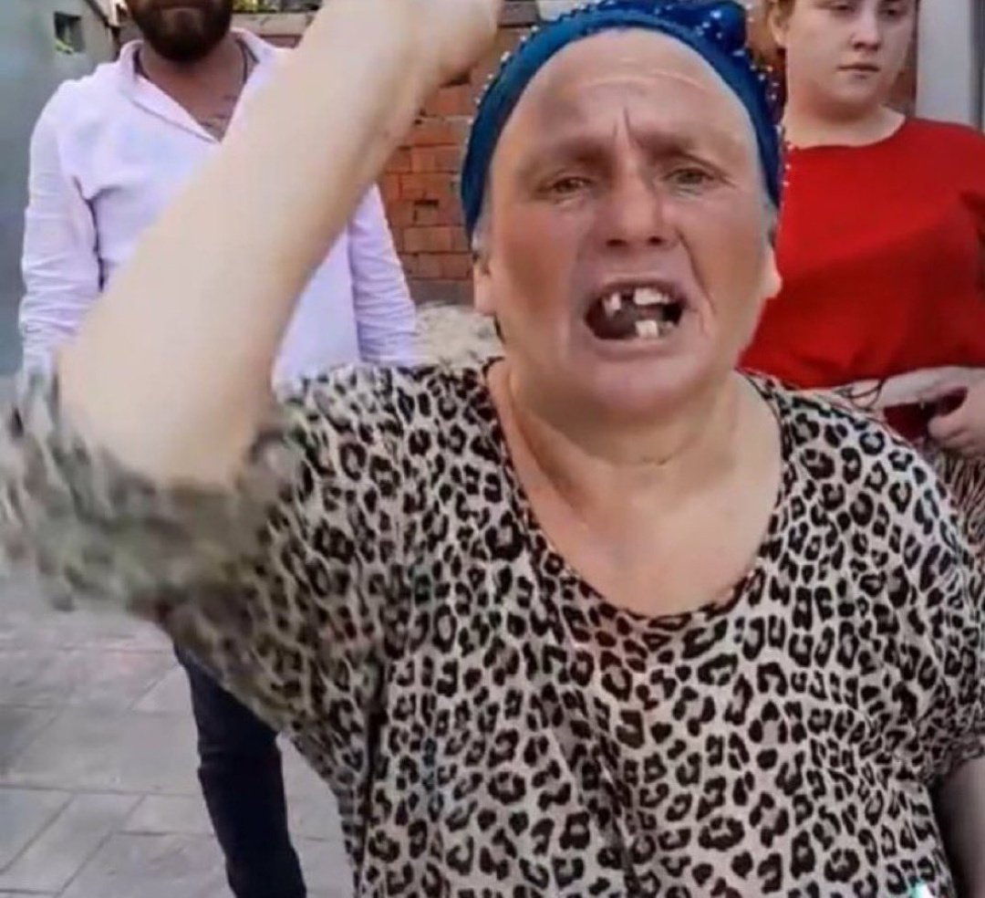laiksokrates's tweet photo. AKP'li biri bişi sorunca grokun üslup https://t.co/YjIfxLmn3x