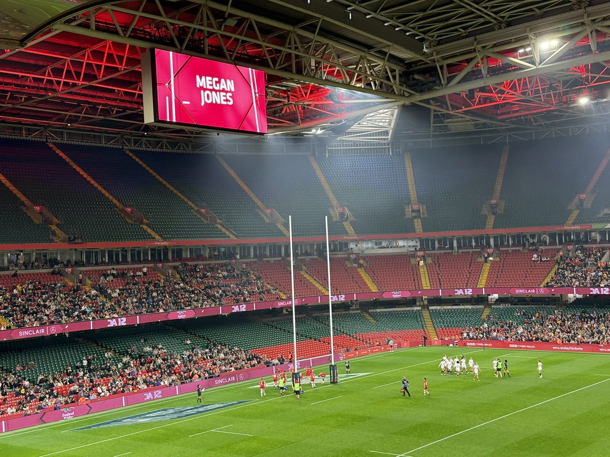 Stu_Farmer's tweet image. That’s a try for @TigersWomens Meg Jones.