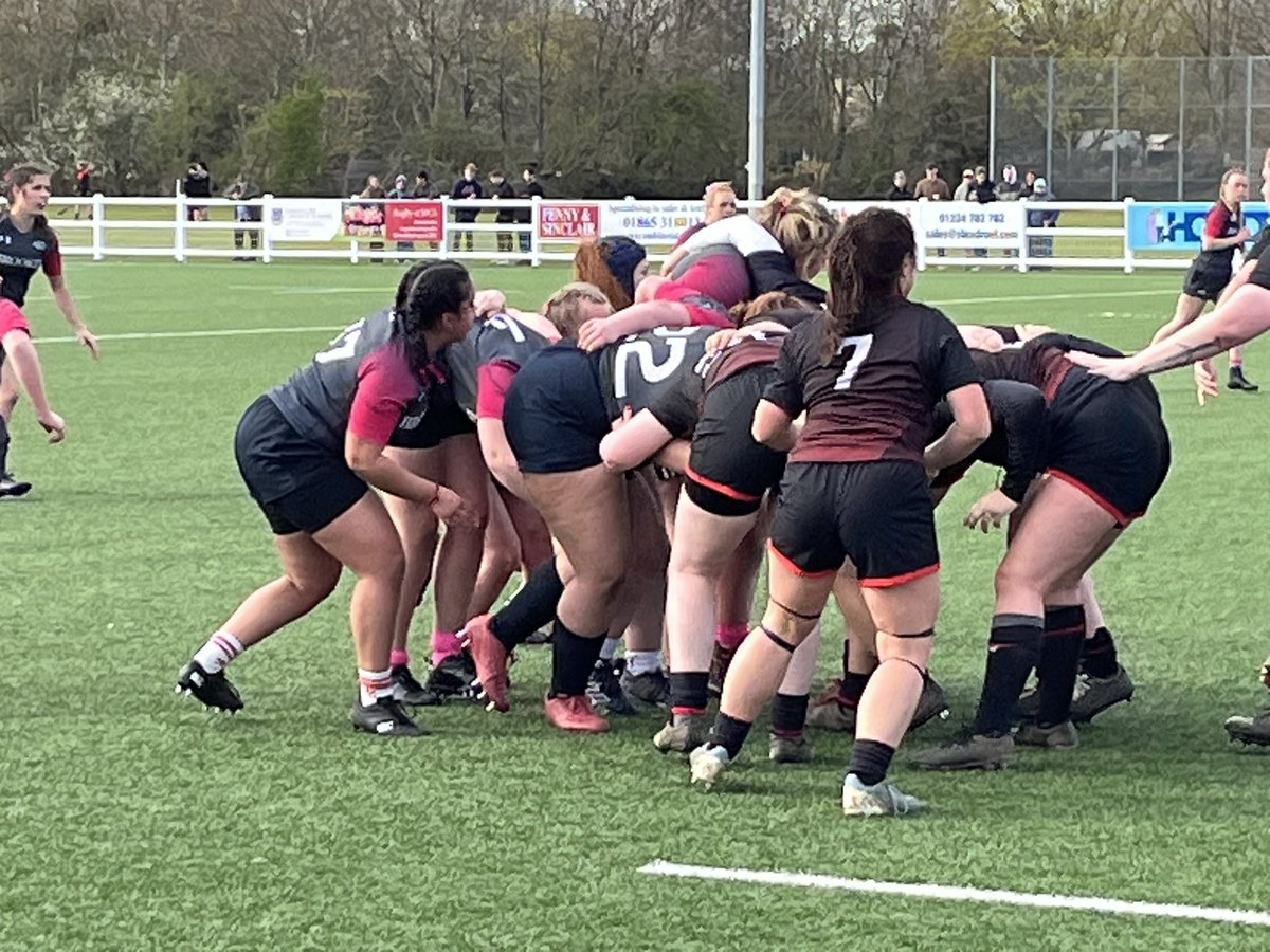 Fun afternoon watching Becci’s last rugby match at Oxford Brookes Varsity against Reading and a win! Becci somewhere in amongst the scrum 😆