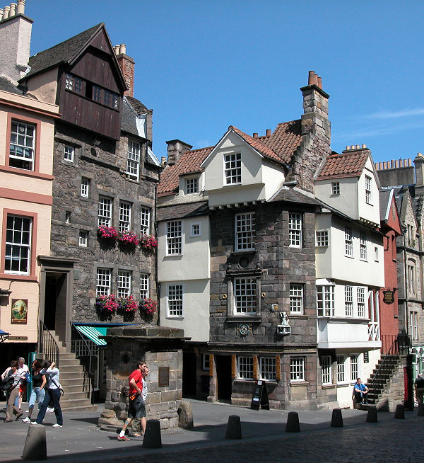 Undiscovered Scotland tweet media