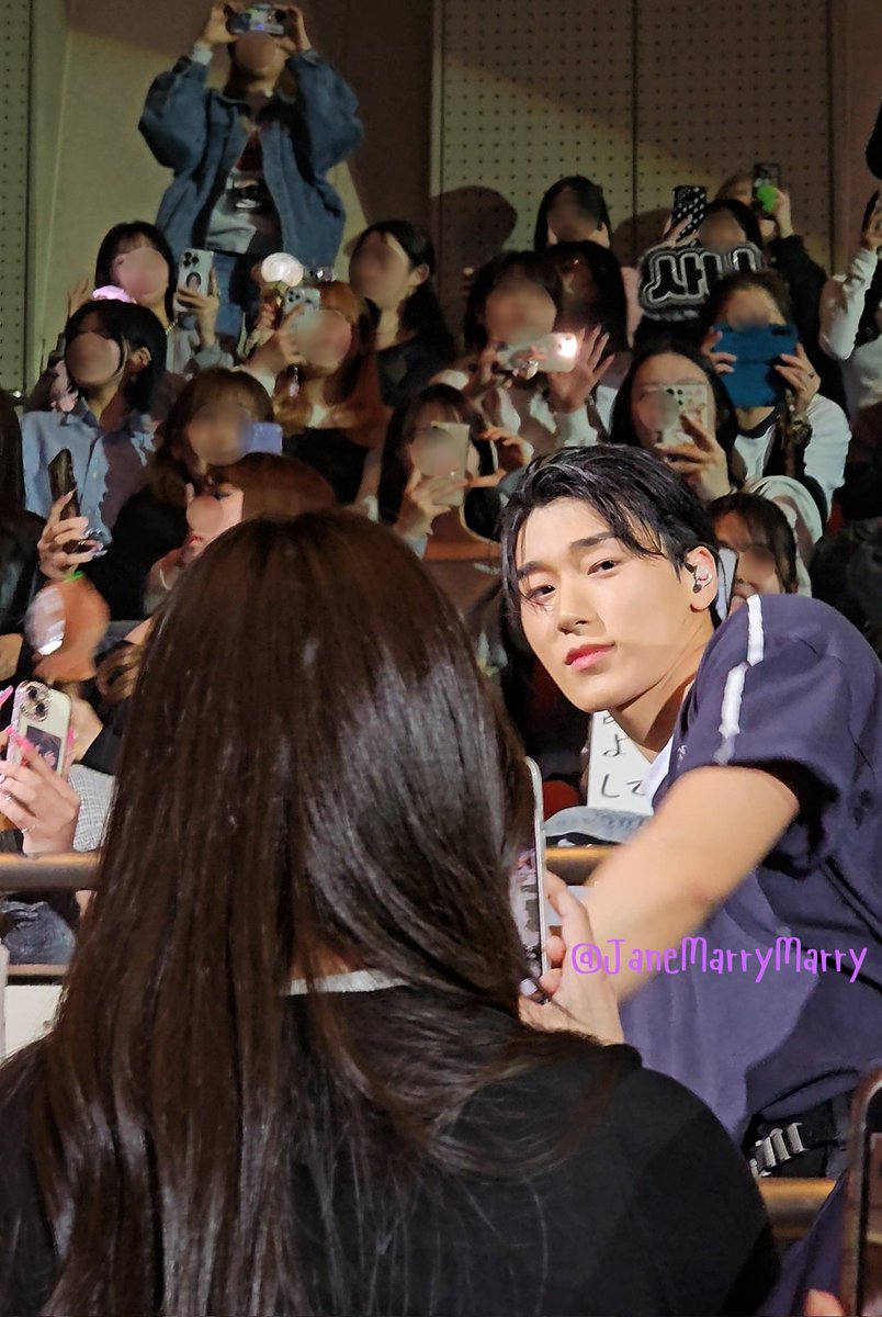 MarryMarryJane tweet media