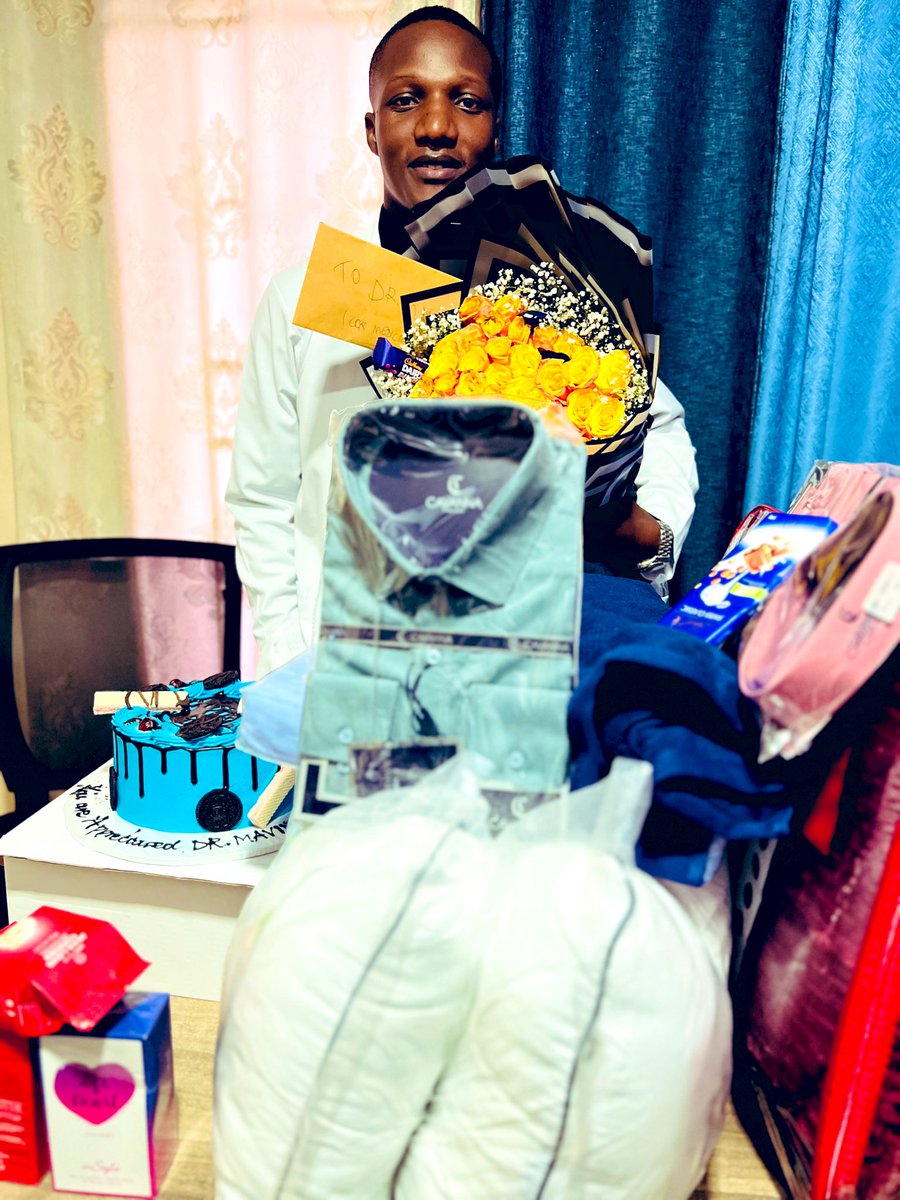 DMavine's tweet image. What a surprise!!!
Someone today came to my office not to seek for medical assistance but simply to say “thank you.” What a gesture!!!.