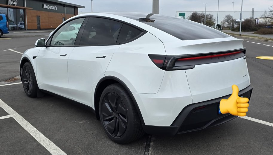 1.Probefahrt -> Mega!

ModelY: Hammer!
ModelY Juniper : OberHammer!