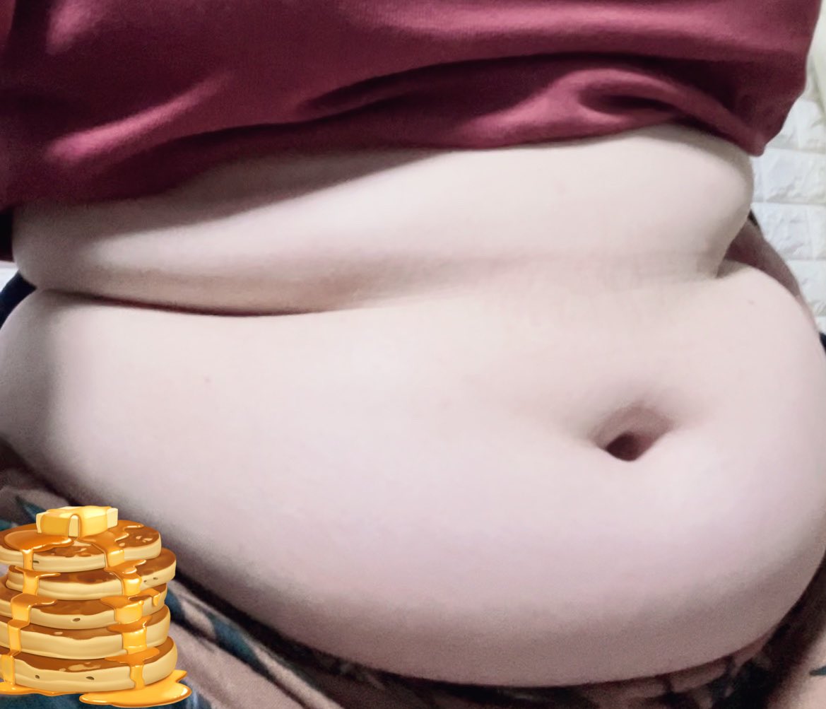 平日、いちにち5食生活がやめられなくてどんどん太っていく。。