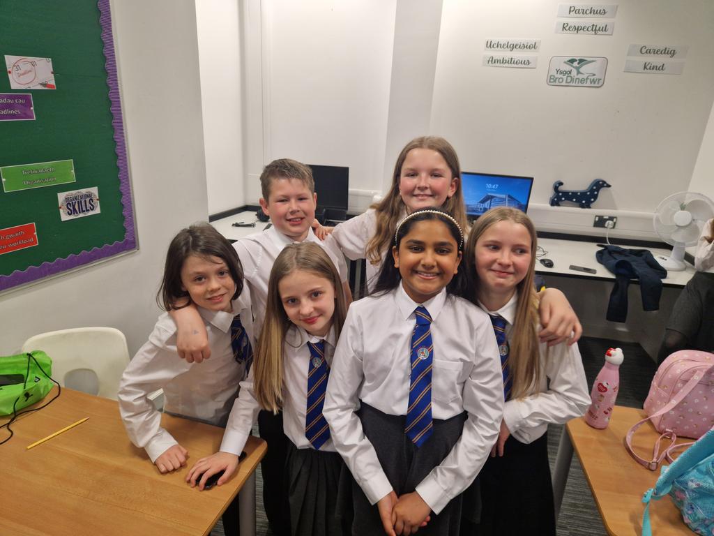 YsgolyrHendy's tweet photo. 🥇Da iawn i ddosbarth Betty Campbell sydd wedi cyrraedd yr Eisiau ym Margam, yn y gystadleuaeth llefaru. 🥇 Well done to dosbarth Betty Campbell who have made it through to the Eisiau at Margam, in the group llefaru competition.  We are all very proud. 🥇 https://t.co/KP09toMWR3