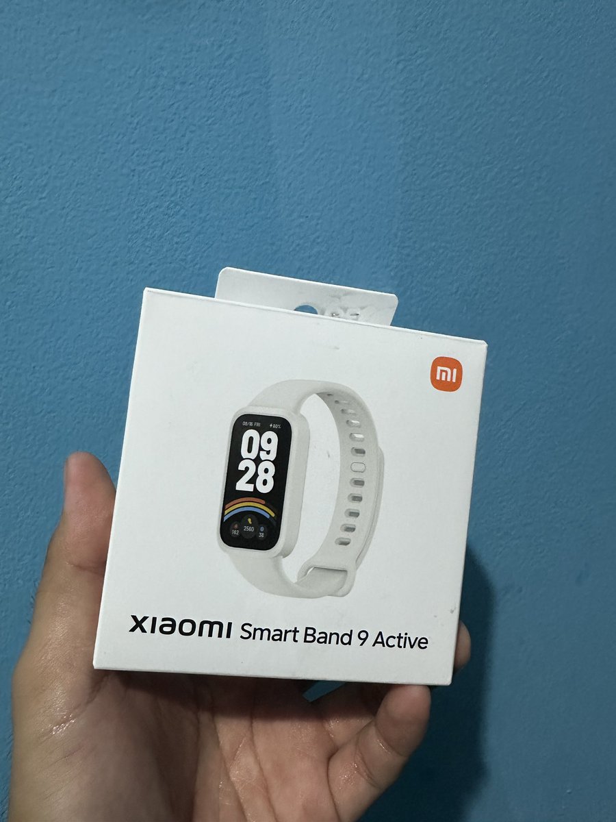 THR gak selalu tentang uang contohnya ini dapet Xiomi Smart Band 9 😂, Terimakasih orang baik lancar terus rejekinya amin 🙏🏼 <a href="/RedmiIndonesia/">Redmi Indonesia #MiFan</a>  #smartband9Active #redmi