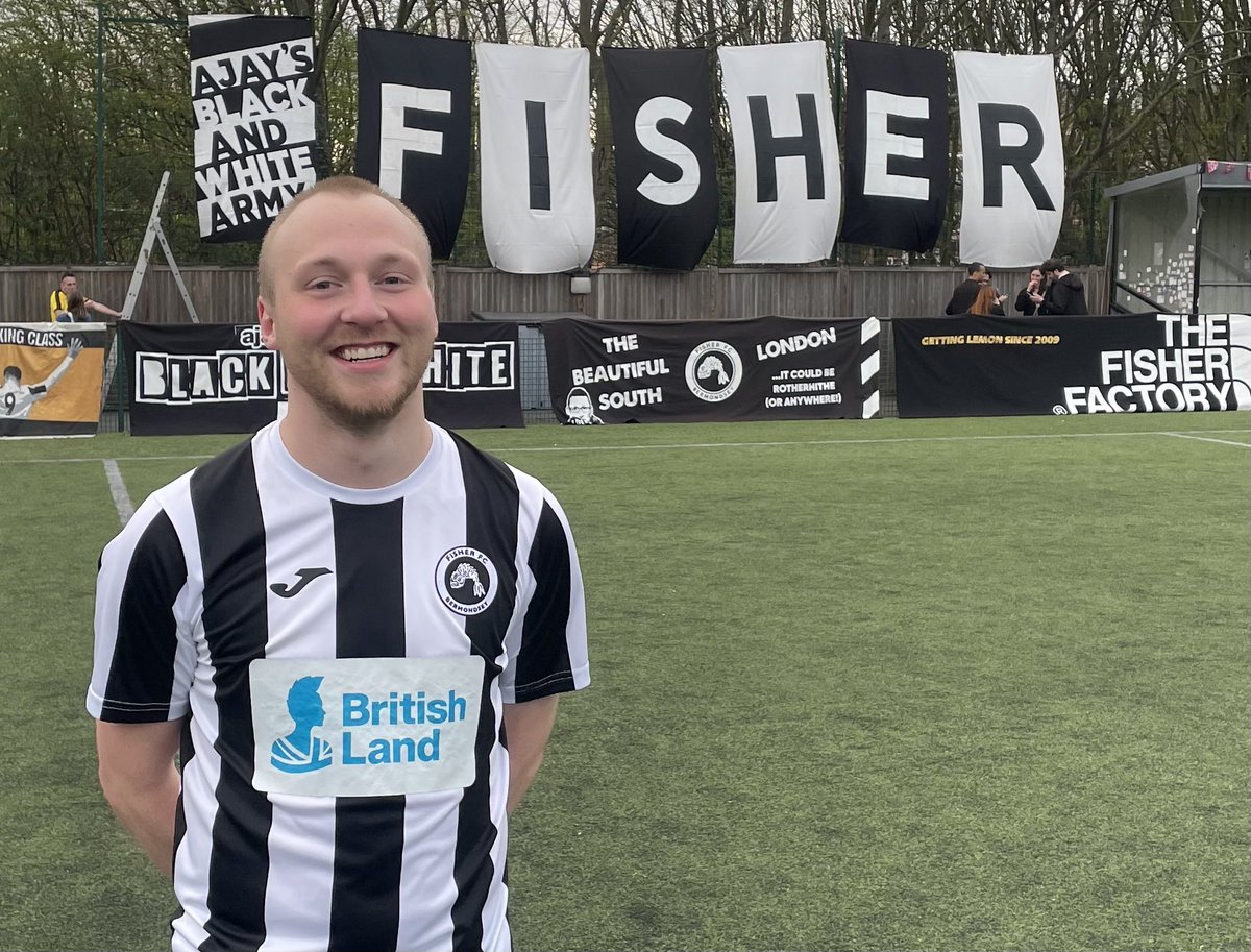 Not kicked ball for five months. Had a difficult time supporting his partner through illness. Shaved his hair to support her. Answers our sos call to play off the bench today. On for five minutes and scores.
Billy…..Billy Brown. Billy…. Billy Brown 
❤️🖤🤍