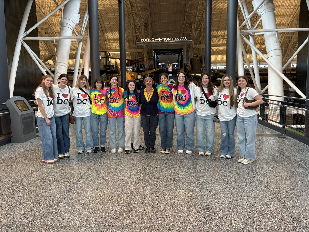 AvonDCTrip's tweet photo. Last stop was the Udvar-Hazy Air and Space Museum! Next stop - Avon! https://t.co/sIy7JHfSGY
