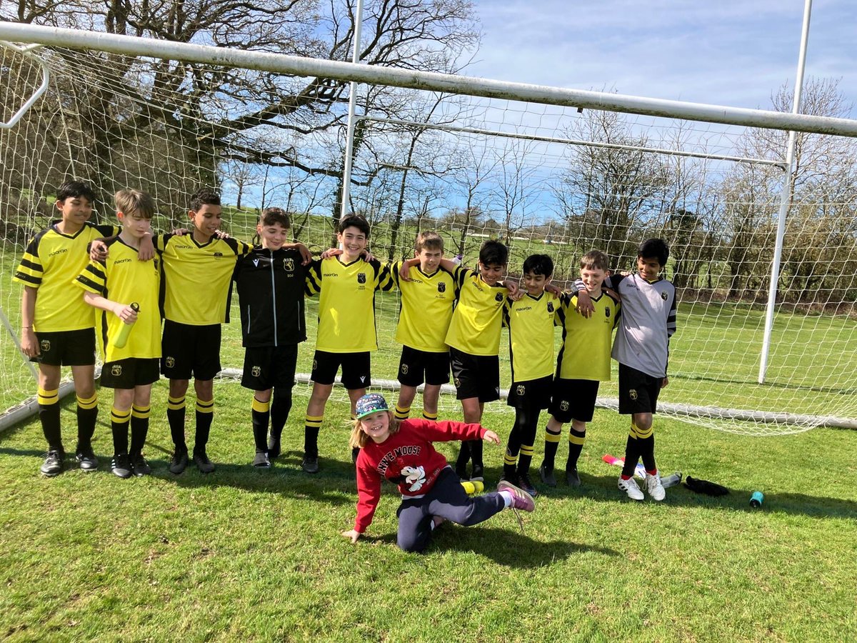 U12A’s end their regular season with a sensational display beating Challoner. 

They have now scored a huge 182 goals this season!

Tommy, Ed, Arnav, Jad, Omer &amp; the consistently excellent Will from left back gets two from long range!

A complete display &amp; some stunning goals.