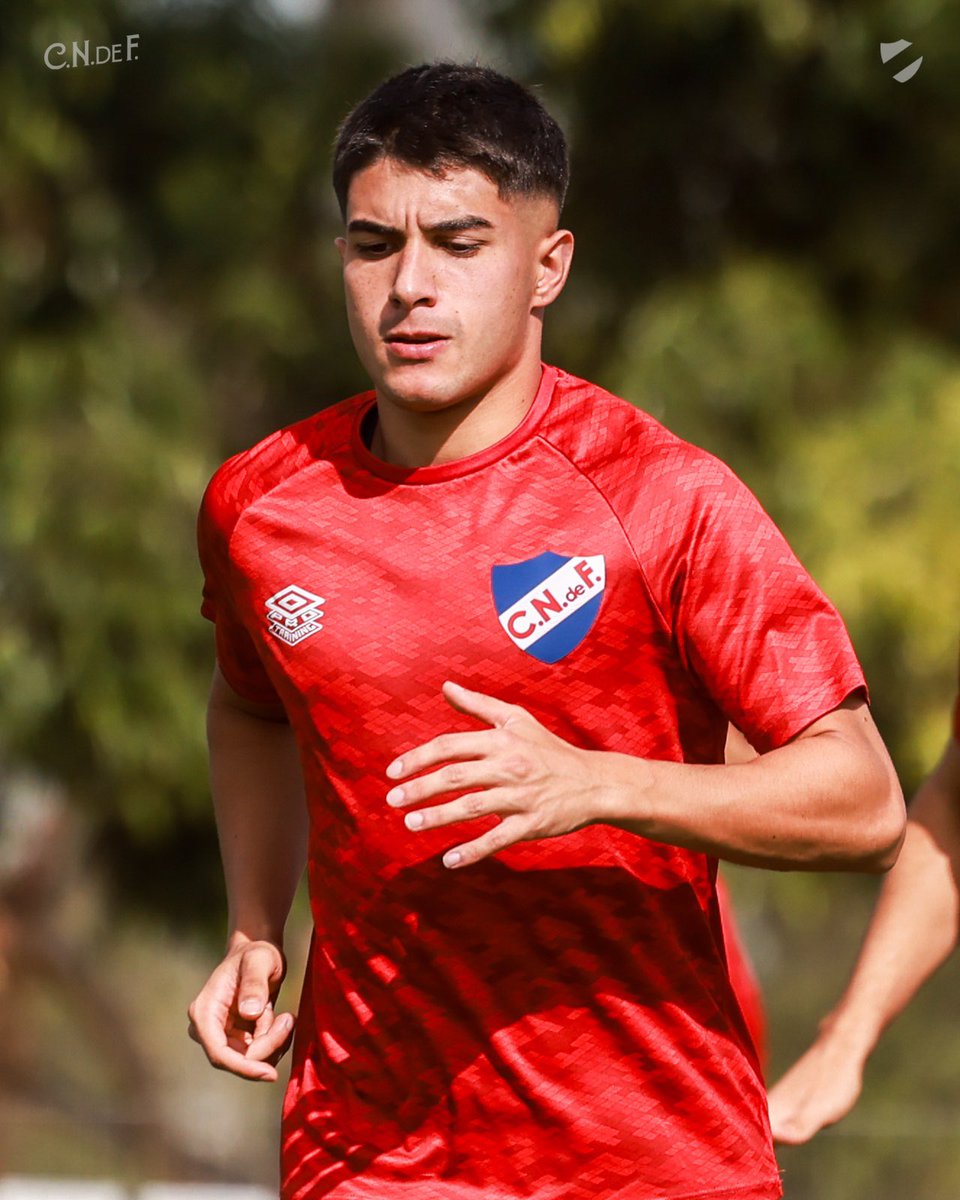 Nacional's tweet photo. 𝑹𝒆𝒏𝒛𝒐 https://t.co/R6mYTF8MjO