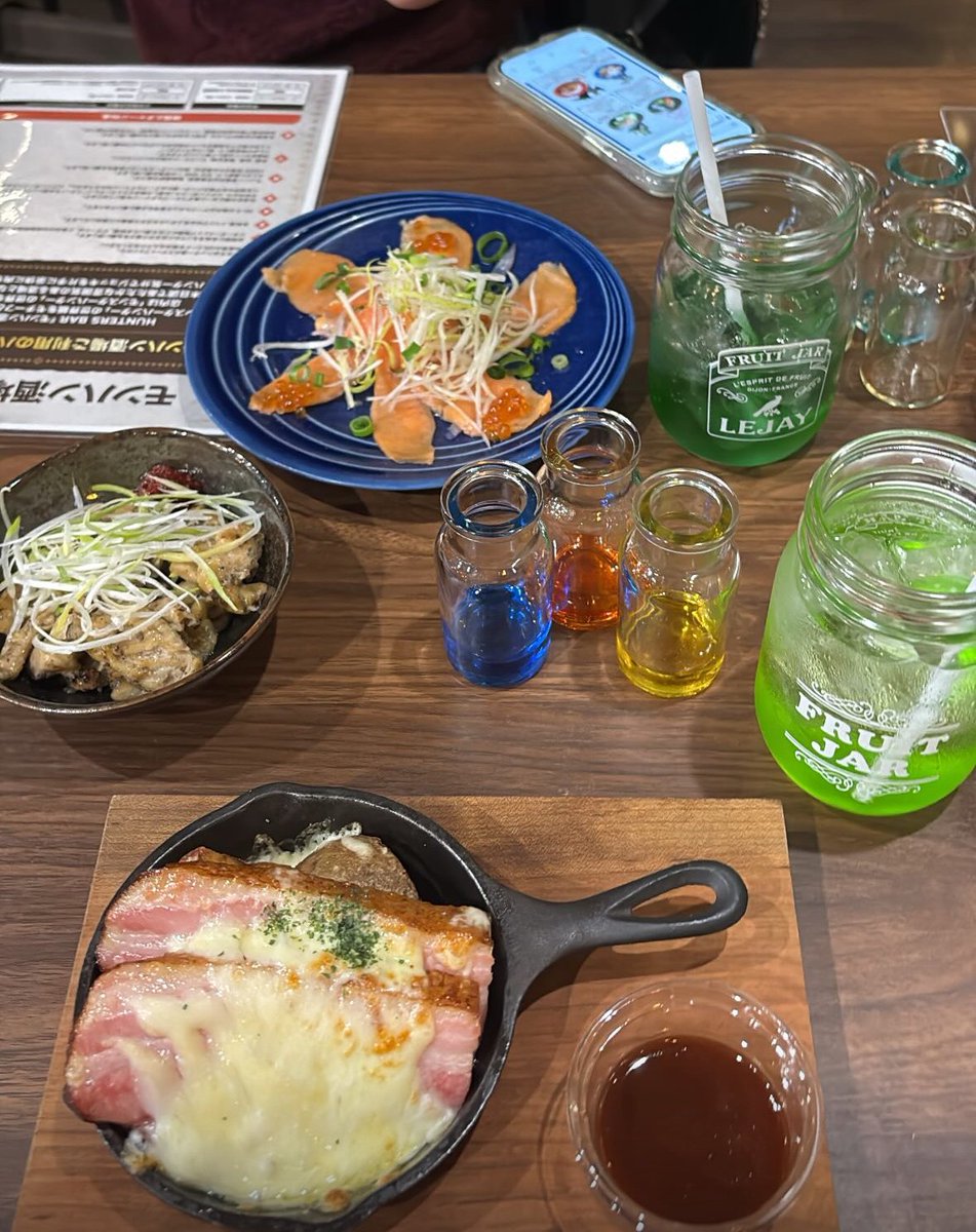 yuru0617ws's tweet photo. モンハン酒場いてきた！団子めちゃ美味い👍🏻 https://t.co/7UE8SJugRZ