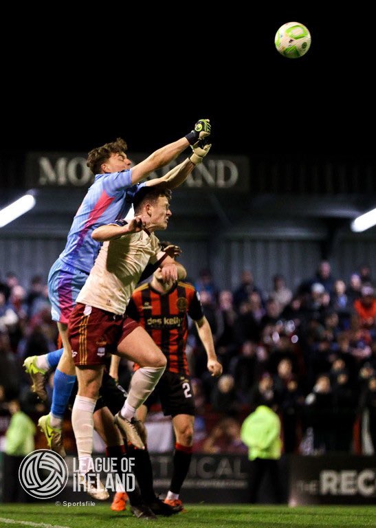 Evan Watts (@evanwatts_1) on Twitter photo Back to back wins and clean sheets!
You fans were incredible as always๐ฑ๐ป
<a href="/GalwayUnitedFC/">Gaillimh Aontaithe ๐ฑ๐ป</a> Back to back wins and clean sheets!
You fans were incredible as always๐ฑ๐ป
<a href="/GalwayUnitedFC/">Gaillimh Aontaithe ๐ฑ๐ป</a>