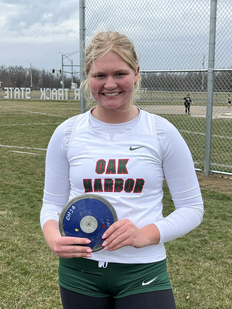 OHRocketGolf's tweet image. Alayna Hall kicks off her Junior Season with a discus throw of 113’ and as Seneca East Invitational CHAMPION!!!