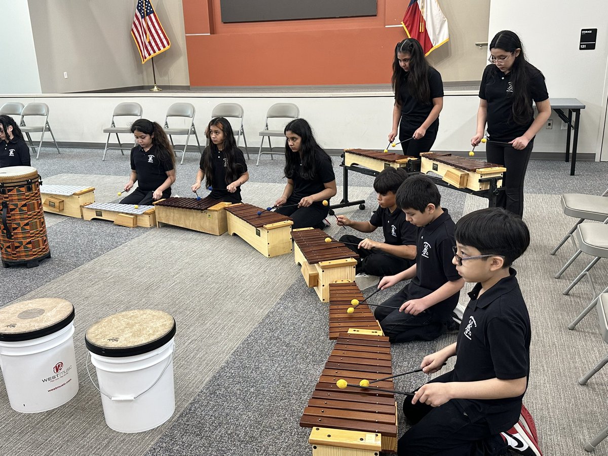 Congratulations to the Hill Hawk Drumline for winning an “Outstanding Performance” trophy at the Children’s Music Invitational!! 🎶 #AldineImpact <a href="/AldineISD/">Aldine ISD</a> <a href="/aldinearts/">Refugio Rodriguez</a> <a href="/aldinefinearts/">Aldine ISD Performing Arts</a>