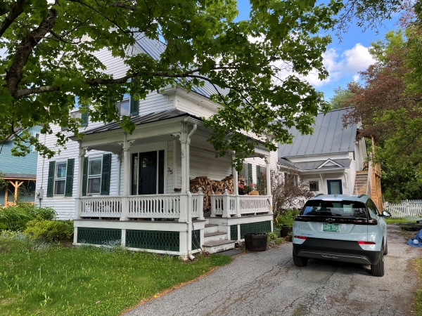 🏘️ 🏘️ 🏘️ Want to help solve Vermont's housing crunch and make Vermont more affordable? Work on "Homes for All" as a Grants Management Specialist to give aspiring, small-scale developers the skills to create community-oriented homes. Apply today: careers.vermont.gov/job-invite/523…