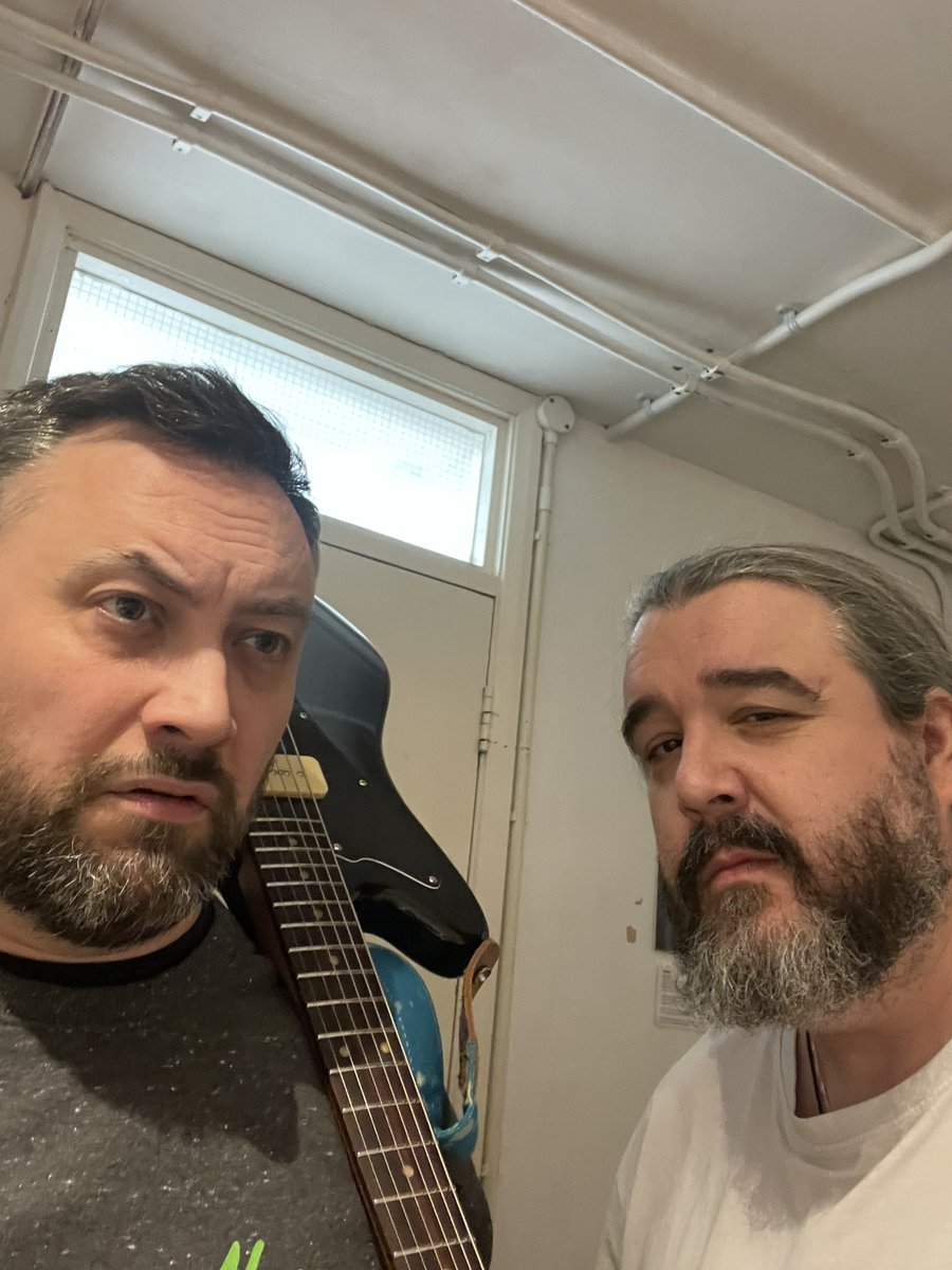 troubledcousin's tweet image. Live in 25 minutes it’s Ricochet time. Supergroups are this week’s topic, so bring your sweet self over to 106.8 @phonicfm from 6pm this evening for tracks from Mad Season, Lock Up, Golden Smog, U.K. and lots more #phonicfm #TheRicochet #supergroups

listen.phonic.fm