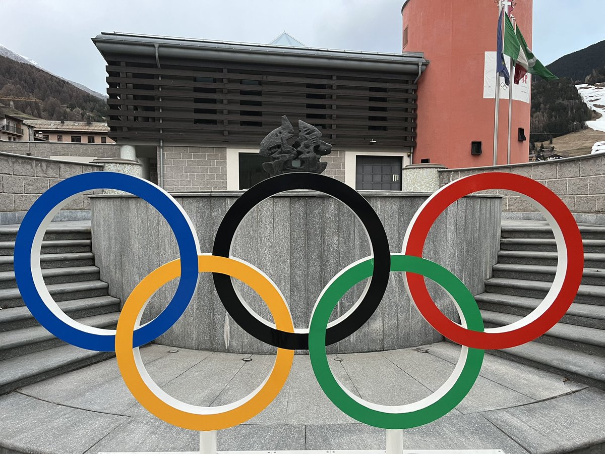 MasGiudici's tweet photo. #FondazioneGiudici #GianluigiGiudici #Bormio #Olimpiadi https://t.co/FhJ24ojubv