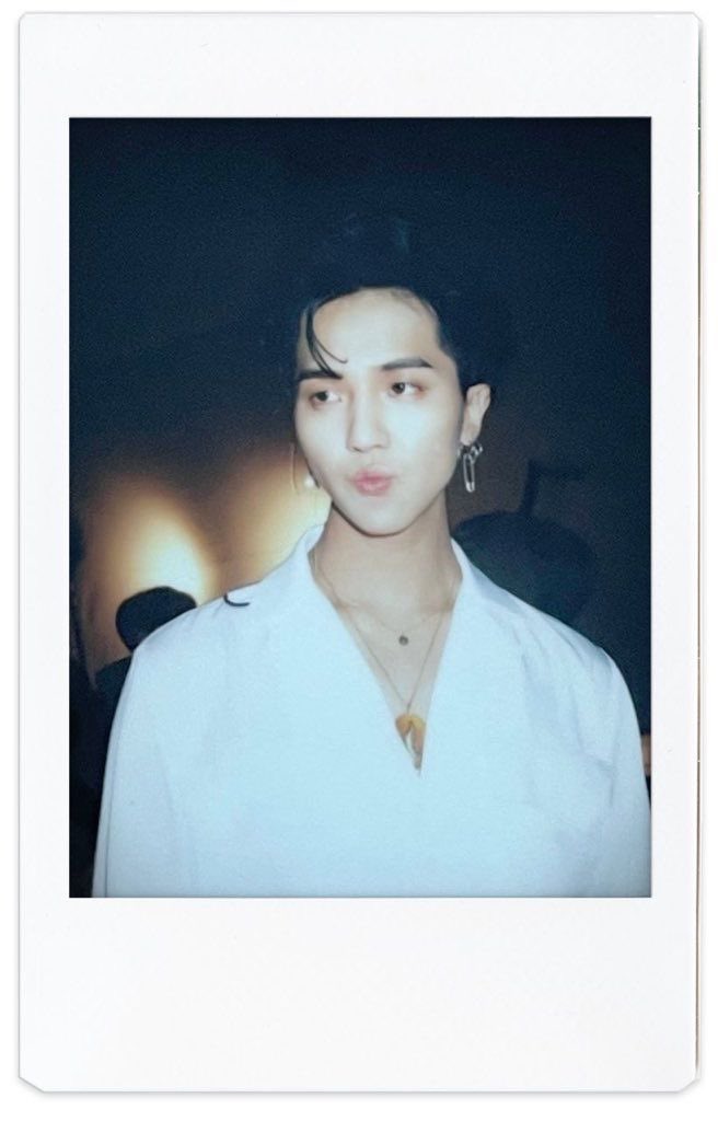 WeLoveMino0330's tweet photo. Mahal ka namin @official_mino_ 

STILL BY YOUR SIDE MINO
#AlwaysHappyDaysWithMINO 
#MINO #송민호 https://t.co/n8120S6v0k