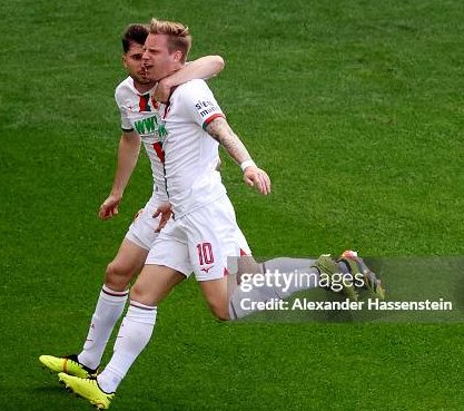 Du musst schon die 2 größten Trickbetrüger im Verein haben, wenn du denkst, dass wir ficken

Ich: