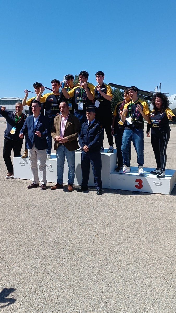 IES Alcántara (@iesalcantara) on Twitter photo El equipo OMEGA SPACE del <a href="/IesAlcantara/">IES Alcántara</a> y de la academia de robótica <a href="/MMM_Academy/">MMM@cademy</a> han ganado el concurso regional CANSAT. Representarán a la Región de Murcia en la fase Nacional que se celebrará en Galicia, en mayo de 2025. El equipo OMEGA SPACE del <a href="/IesAlcantara/">IES Alcántara</a> y de la academia de robótica <a href="/MMM_Academy/">MMM@cademy</a> han ganado el concurso regional CANSAT. Representarán a la Región de Murcia en la fase Nacional que se celebrará en Galicia, en mayo de 2025.