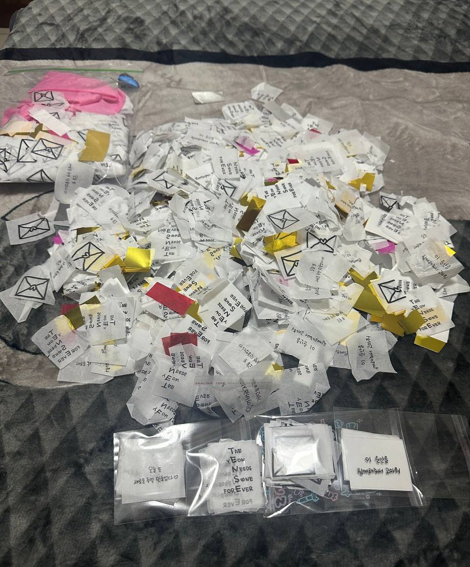 ae__wntr's tweet photo. sumakses talaga sa confetti huhu sobrang bangooooo!!!!!

#TAEYEON #TAEYEON_TheTENSE_in_MANILA https://t.co/FgJNQDeKZA