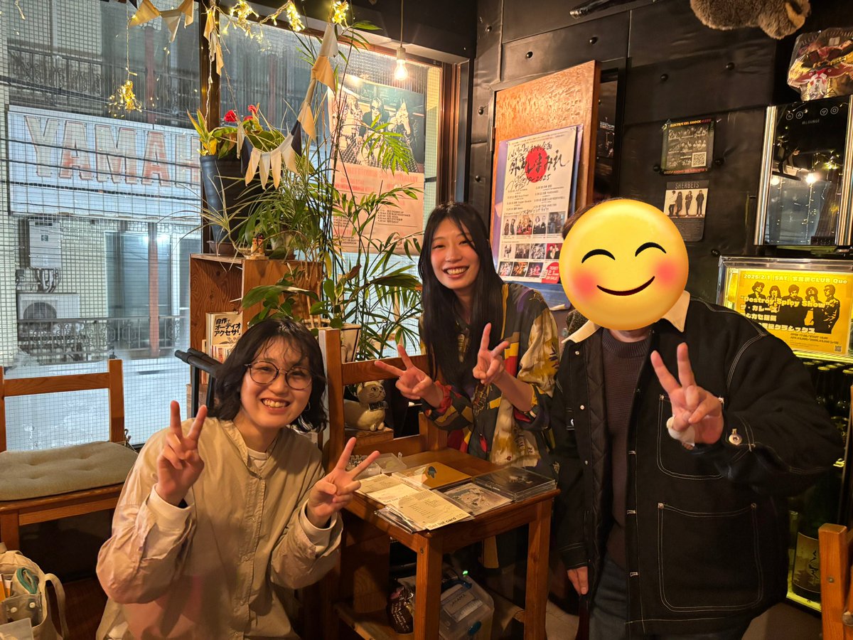 58youu's tweet photo. 『Mum, I'm home!』25.03.29
琴音ちゃん・どぅーさん・ケイタさんの
アットホーム感溢れるトークと、心弾むgood musicに凄く癒されました☺️
"サンシャインペンギン""マバタキ"そして"セプテンバー"まで初聴き出来て幸✨
CD沢山聴きます♪またお三方でぜひに！
#久保琴音
#パドカトル （Pas de quatre） https://t.co/kKjwpmbEag