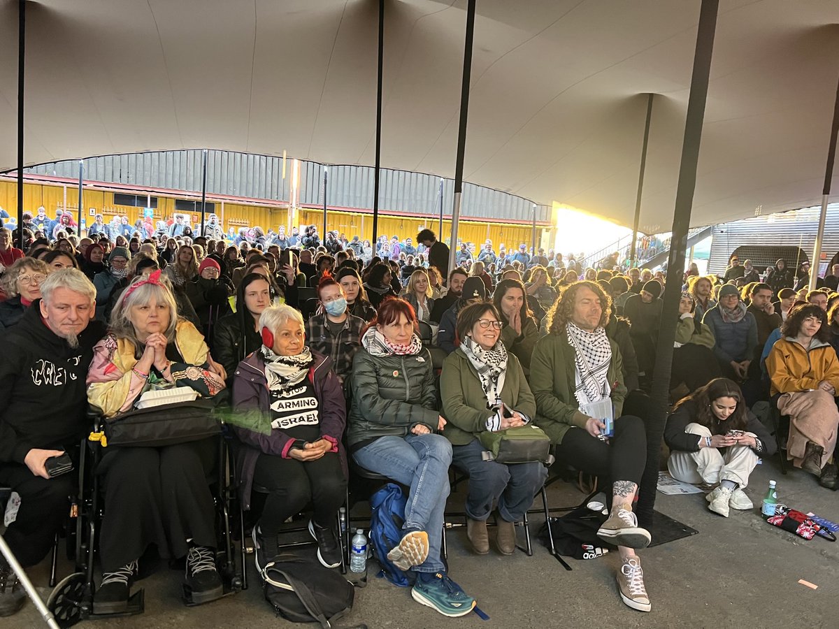 andrewfeinstein's tweet image. Over 2000 got together in London today to say ‘We Demand Change’ We demand an end to forever wars &amp;amp; permanent austerity. An end to racism &amp;amp; rising fascism. An end to a government serving its billionaire donors rather than the people of Britain. We demand a better life for all