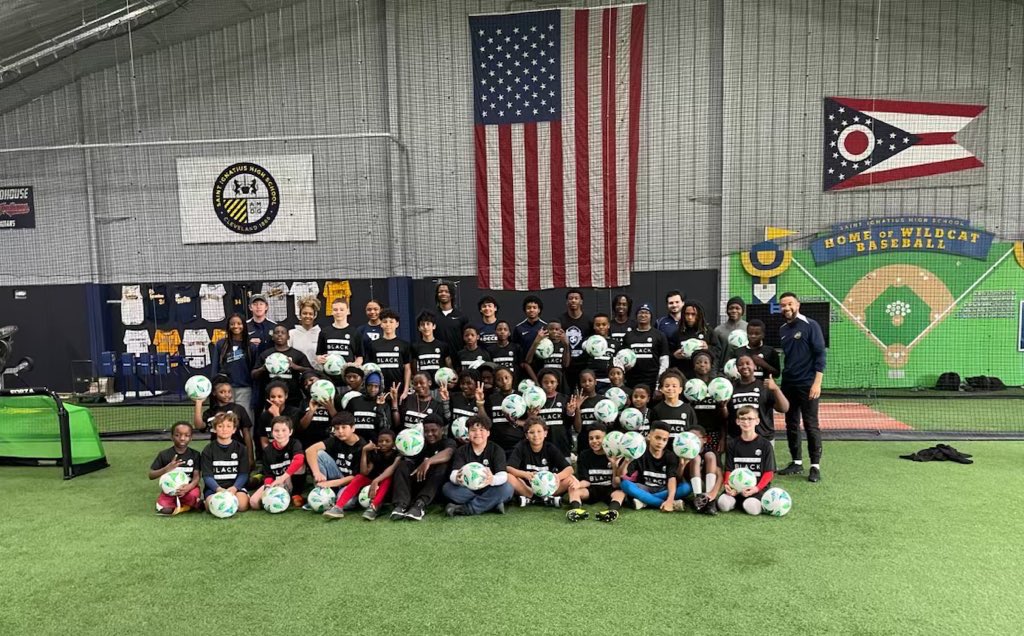 Today we launch our 2025 fundraiser! We’re looking to raise the funds to cover soccer access for 350 adults and youth players in Cleveland, and every cent of support counts. Please help support our mission and access to the world’s game in Cleveland.
app.launchfundraising.com/FundraiserHome…