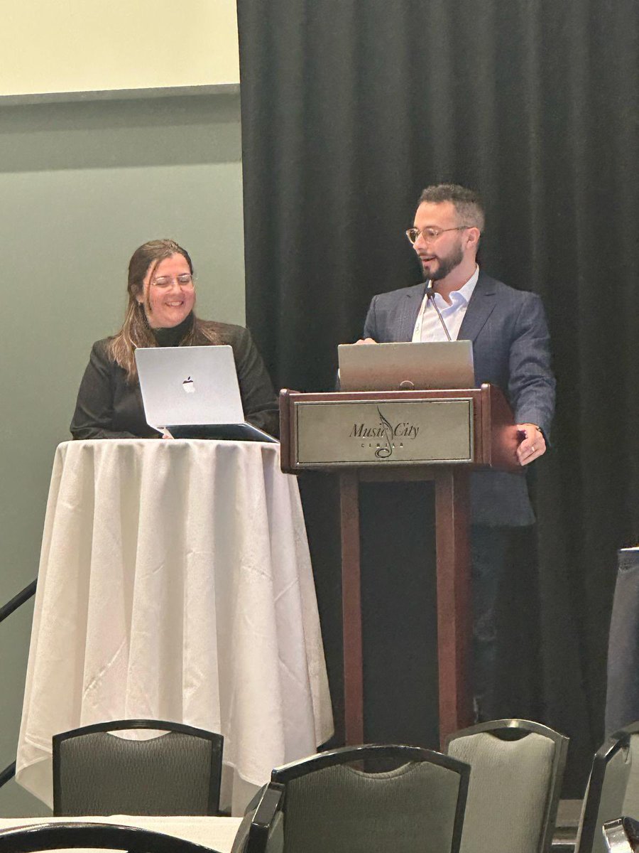 LIVE <a href="/SIRRFS/">SIR RFS</a> #SIR25NASH RFS programming led by our PGY-3 IR/DR resident Linzi! 👏 Going to be a great week in Nashville! #IRad