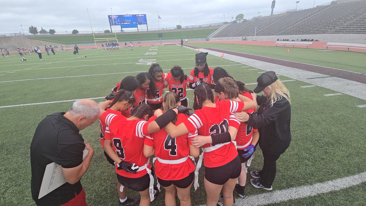 The Hillcrest Lady Panthers kicked off their regular season with a thrilling 9-7 victory over North Dallas in their first-ever girls' flag football game! A hard-fought battle, strong teamwork, and determination led them to this historic win! #PlayBigDallas #DallasAthletics