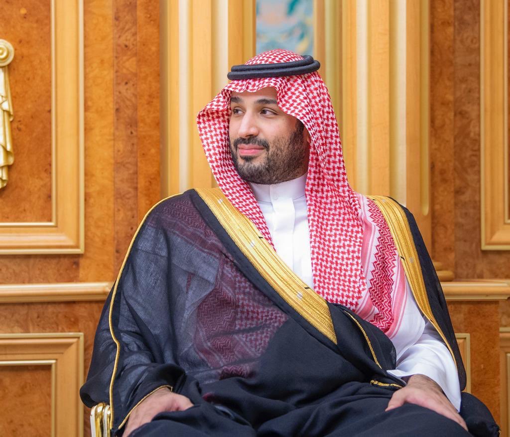محمد بن سلمان بن عبدالعزيز :

مصلحتي أن يكون الوطن عزيزًا وينمو، ومصلحتي أن يكون المواطن السعودي راضيًا كل يوم أكثر من اليوم اللي قبله.
 
🇸🇦🇸🇦

#المواطن_اولوية_القيادة