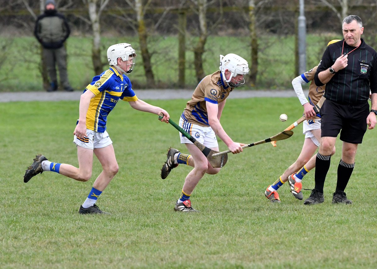 pookiefitz's tweet image. Peader Cummins A Shield Final
Congratulations to South Tipperary U14 hurlers who picked up the Peader Cummins A Shield today in Borrisileigh with a 3-06 to 2-05 win over West Tipperary. Well done players and management .
Pictures with thanks to Michael Boland
