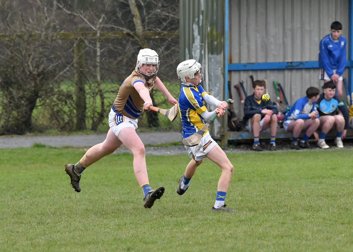 pookiefitz's tweet image. Peader Cummins A Shield Final
Congratulations to South Tipperary U14 hurlers who picked up the Peader Cummins A Shield today in Borrisileigh with a 3-06 to 2-05 win over West Tipperary. Well done players and management .
Pictures with thanks to Michael Boland
