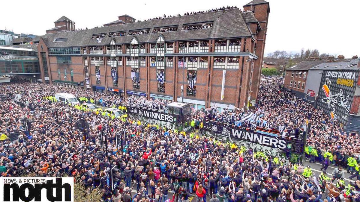 northnews's tweet image. Amazing scenes in Newcastle city centre today as huge numbers of fans turn out to see #Nufc parade the #CarabaoCup, #wedontdoquiet #nufcfans Pics by @RaoulDixonNNP
