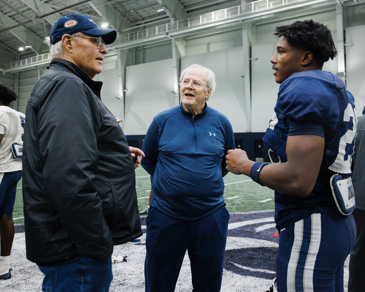 Thank to all our Husky Alumni who came out for practice today!
