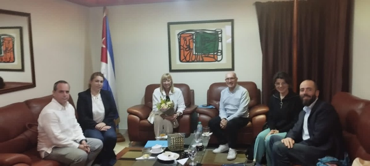 Mr. Robert Floyd, Executive Secretary of the <a href="/CTBTO/">CTBTO</a>, <a href="/DrRobFloyd/">Robert Floyd</a>, arrives in Havana at the invitation of <a href="/citmacuba/">Ministerio de Ciencia, Tecnología y Medio Ambiente</a>. He will carry out an intense work agenda to strengthen cooperation between that organization and #Cuba on important early warning systems.