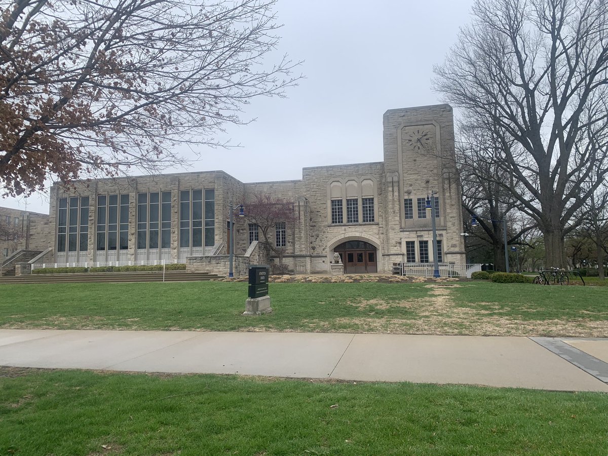 Had a lot of fun at <a href="/ButlerUFootball/">Butler Football</a> spring practice today! Thank you <a href="/CoachSchott_BU/">Eddie Schott</a> for a great conversation afterwards. Can’t wait to get back on campus!
<a href="/coachklynch/">Kevin Lynch</a> 
<a href="/YHSPatriotsFB/">Yorktown Patriots Football</a> <a href="/VAQB8/">Coach Thompson</a>