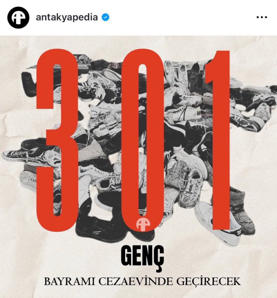 misra_oz's tweet image. Çocuklar mezarda.
Gençler hapiste.
Sebep olanlar yarın utanmadan bayram kutlayacak.
Utanmadan! 
#GencleriSerbestBırakın