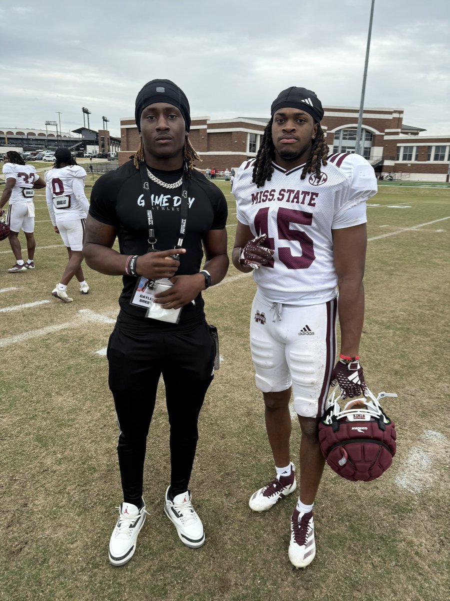 Had a great time <a href="/HailStateFB/">Mississippi State Football</a> today during their spring practice. Enjoyed talking to the coaches and seeing their facilities. Thank you for having me today. Excited to visit again soon. #HailState @_CoachBump <a href="/CoachHutzler/">Coleman Hutzler</a> <a href="/CoachUno1/">Courtney Williams</a> <a href="/DawgRecruits3/">Hail State Recruiting</a> <a href="/_AndrewLutz/">Andrew Lutz</a> <a href="/CoachTravv850/">Travis Gordon</a>