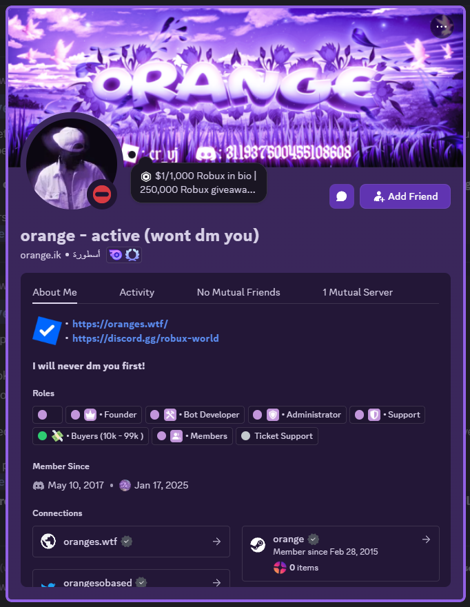 uhCruise's tweet photo. 1) This is /robux-world, owned by 'orange.ik' on Discord. He runs a discord server with 12,000 people in it, where he sells Robux at the rates of $1/R$1,000. 

He uses fake vouches, custom discord bots and professional embeds to lure in customers. https://t.co/e7CfTdwgrO