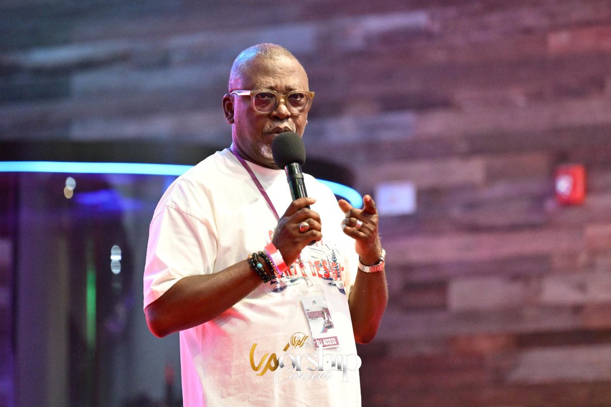 JesusHouseBalt's tweet image. The Word Works Conference is moving forward, and God&apos;s house is overflowing with praise! 🙌 Ejay Harold and JHB True Worship have truly blessed us with their ministrations. What a night! It&apos;s a privilege to be in this room. ✨ 

#JesusHouseBaltimore #WordWorksConcert…