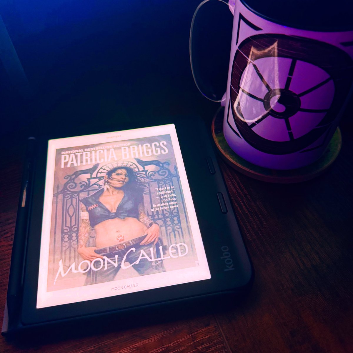 Zepp1978's tweet photo. Quite the change after reading Larry McMurtry but I’m enjoying myself. #MercyThompson #PatriciaBriggs #MoonCalled #UrbanFantasy #NowReading @Mercys_Garage https://t.co/r6QsdTuPhK