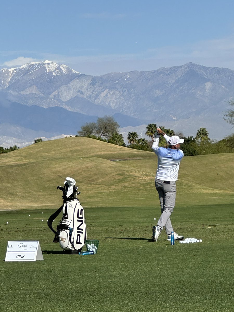 Hard to deny that Southern California is a feast for the eyes in many ways. Beautiful to see desert and mountain landscapes intersect!