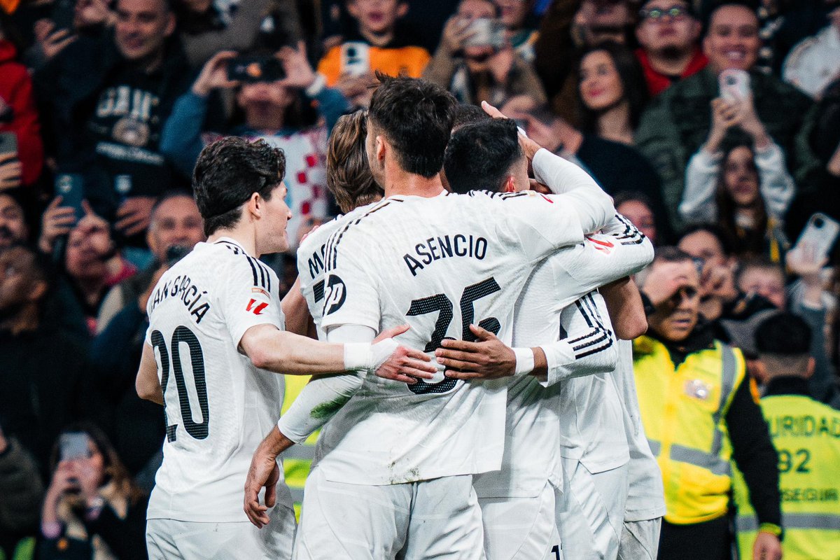 ¡De vuelta a casa y a la victoria en Liga! ¡Seguimos en la pelea! #HalaMadrid 🤍