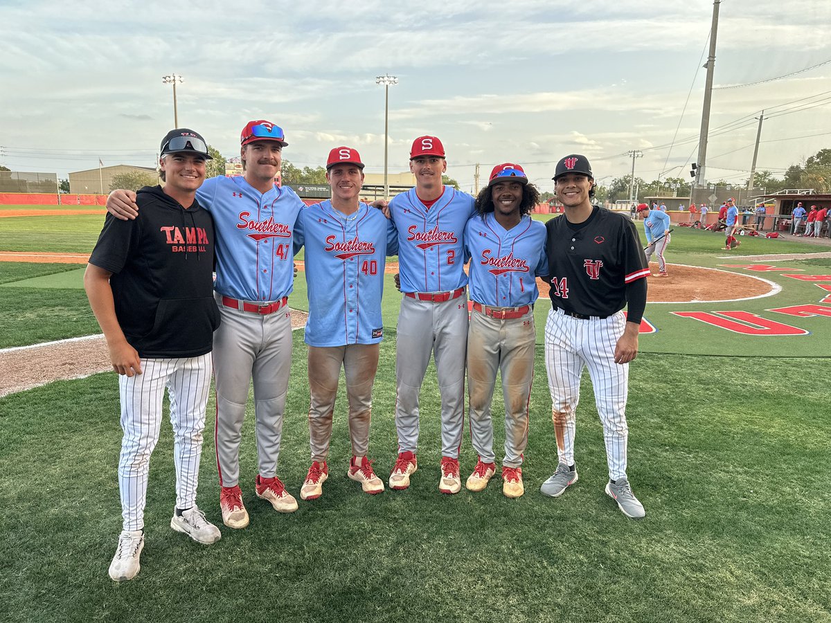 Johnny Wiggs tweet media