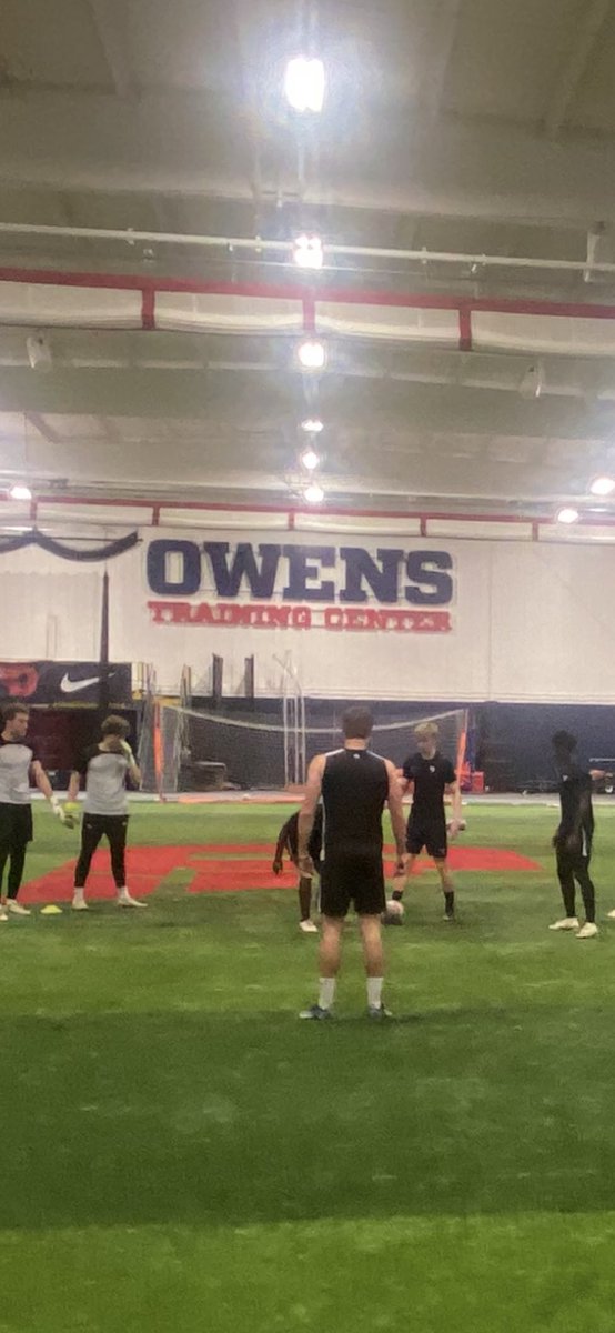 OwenAskren's tweet image. Great time at @DaytonFootball junior day! Thank you @TDAndrews4 @CoachWhalen59 @CoachOrts for having me. @MCHS__FBALL @PrepRedzoneIL @EDGYTIM @DeepDishFB @Bryan_Ault