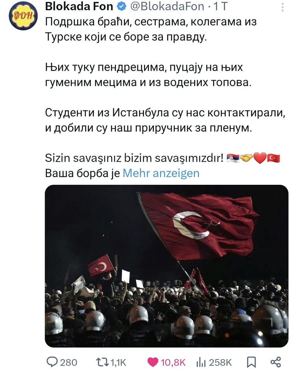 DnlMndc's tweet photo. It's very nice to see, protesters in #Turkey and #Serbia support each other ✊🏻

Sizin savaşınız bizim savaşımızdır!
Ваша борба је наша борба!

#TurkeyProtest #SerbiaProtest https://t.co/awimZFzliM