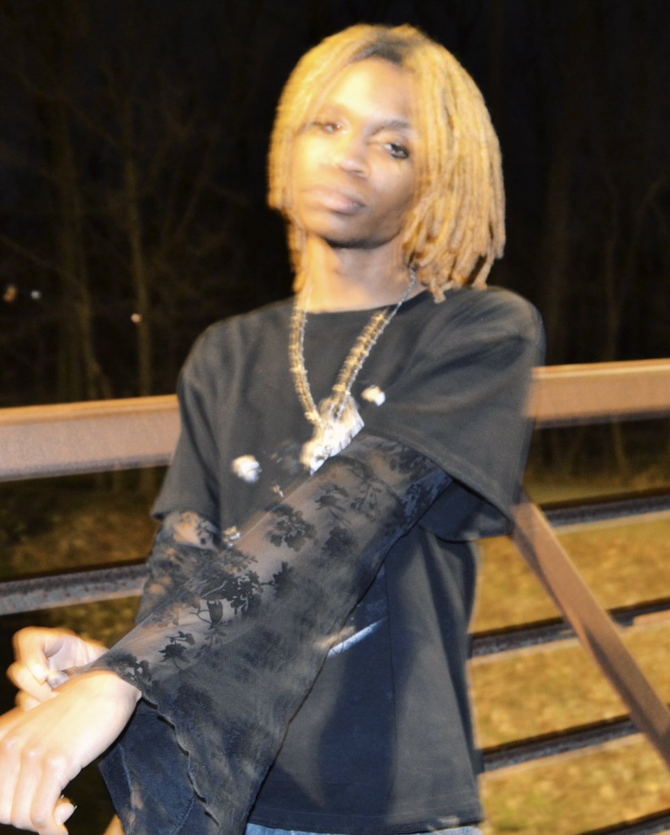 WakeUpIDA's tweet image. gotta edit these b4 they go on ig but the raws go crazyyy