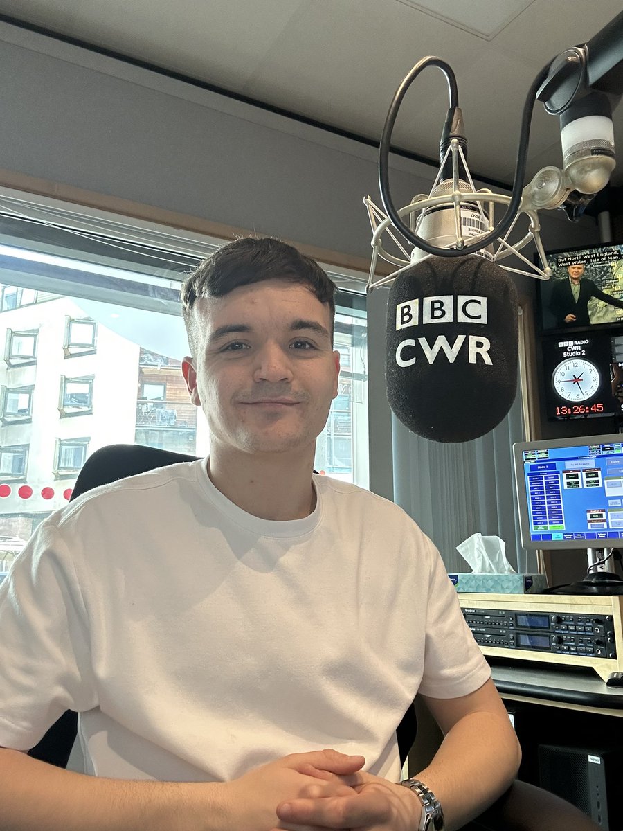 Reflecting upon a great couple days at work.

🗓️ Friday: Hosted the Sound of the Sky Blues live from the Sky Blues Tavern.

🗓️ Saturday: Hosted our Saturday sport show presenting around the rugby game

And my weekly Tuesday show Wildcard celebrated 6 months 🙌

I love this job!